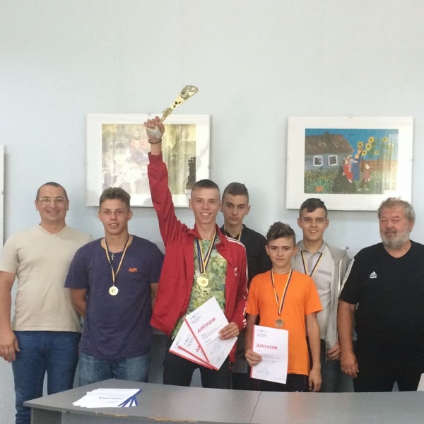 Вітаємо переможців Всеукраїнських відкритих змагань учнівської молоді (юніори) з авіамодельного спорту (радіокеровані моделі) (ІV ранг)